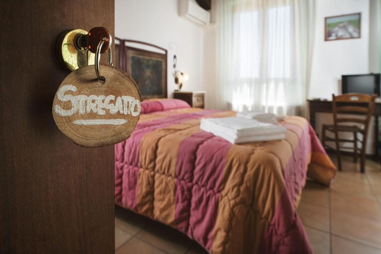 Briciola Di Sole B&B E Ristorante Borgo  Kültér fotó